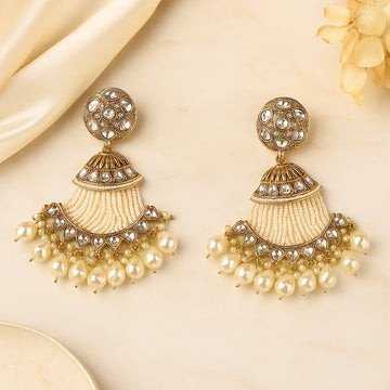 Nadia Ethnic Kundan Earring