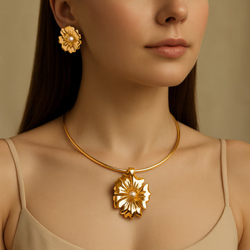 Golden Hibiscus - Choker & Earrings Set