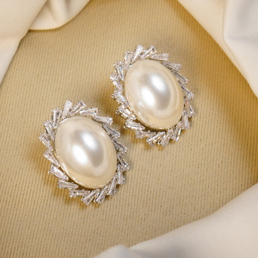 Pearl With Shinny Stones Earrings