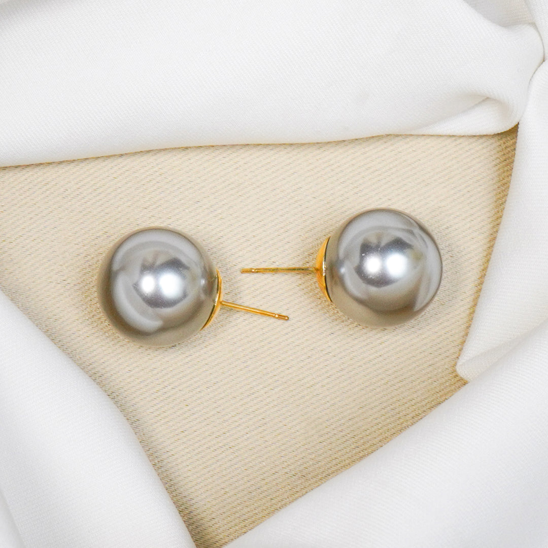 Grayish Pearl Studs Earrings