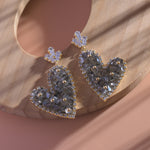 Load image into Gallery viewer, Black Sparkling Heart Earrings