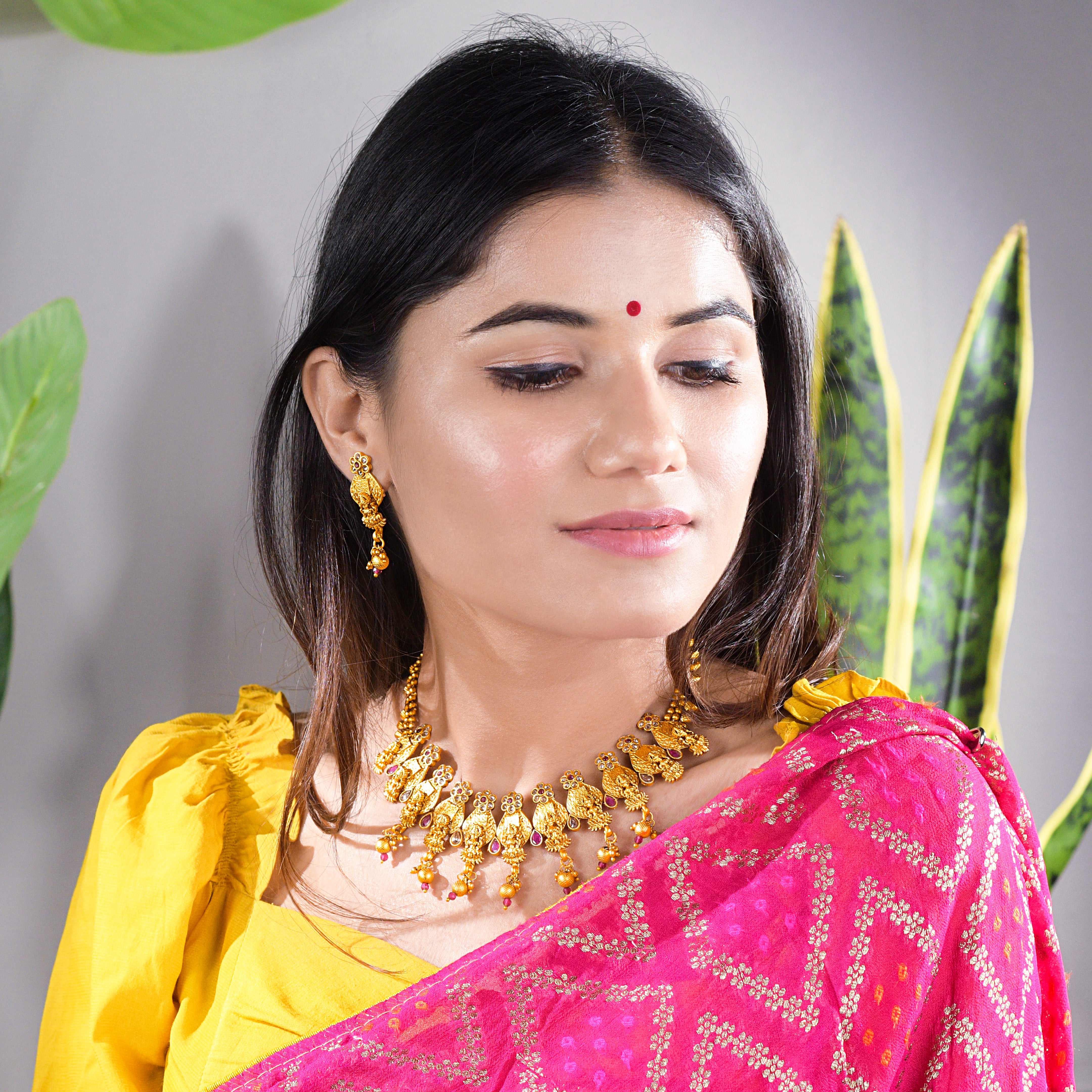 Kemp Stone Devi Lakshmi Necklace Set
