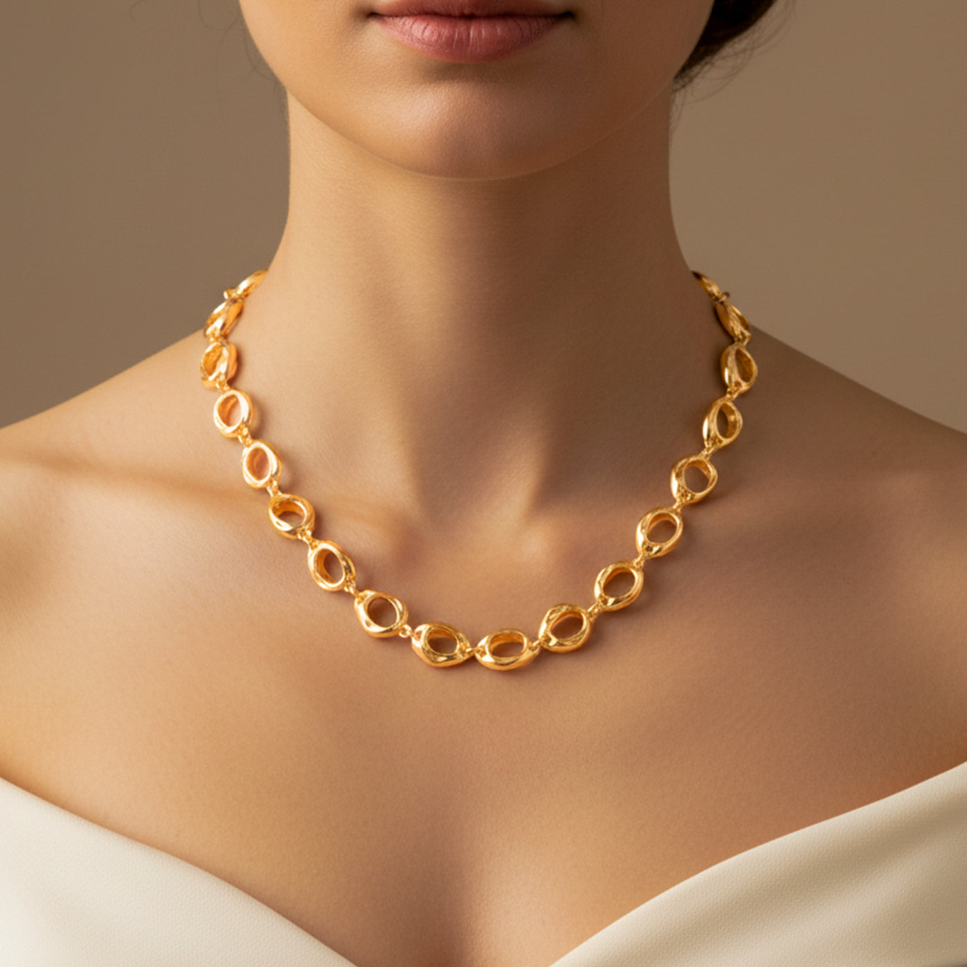 Golden Link - Chunky Necklace