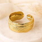 Load image into Gallery viewer, Golden Leaf Cuff Bracelet
