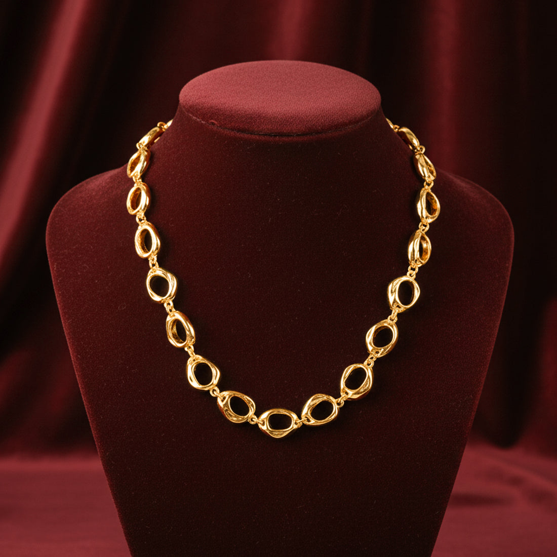 Golden Link - Chunky Necklace