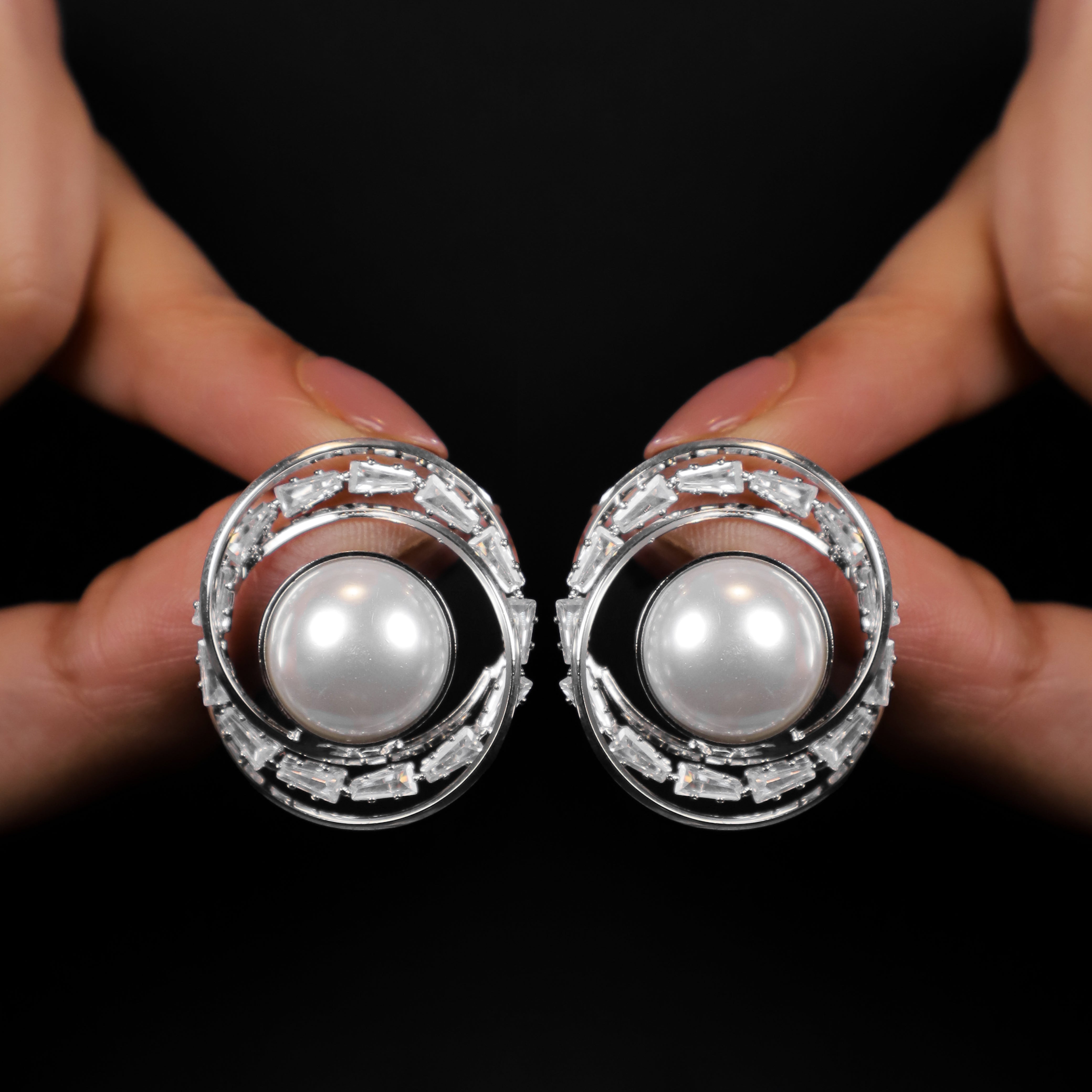Halo Studded Pearl Earrings