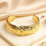 Load image into Gallery viewer, Golden Reef Cuff Bracelet
