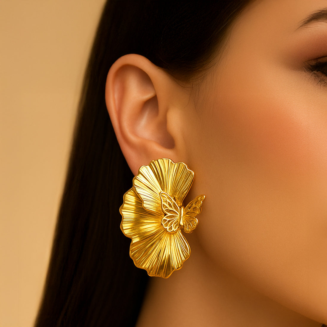 Leafy Affair Stud Earrings