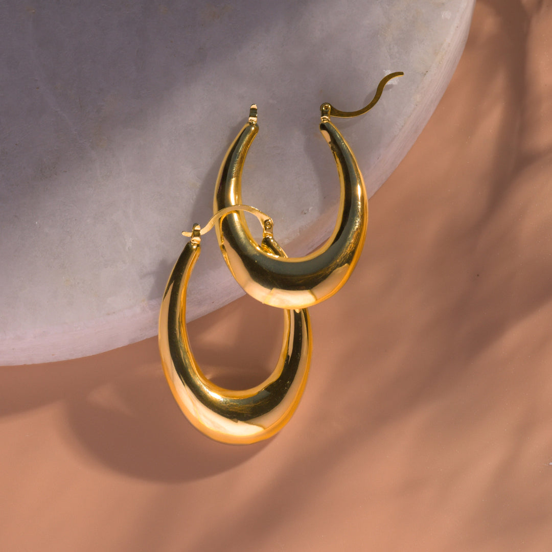 Gold Oval Cool Earrings