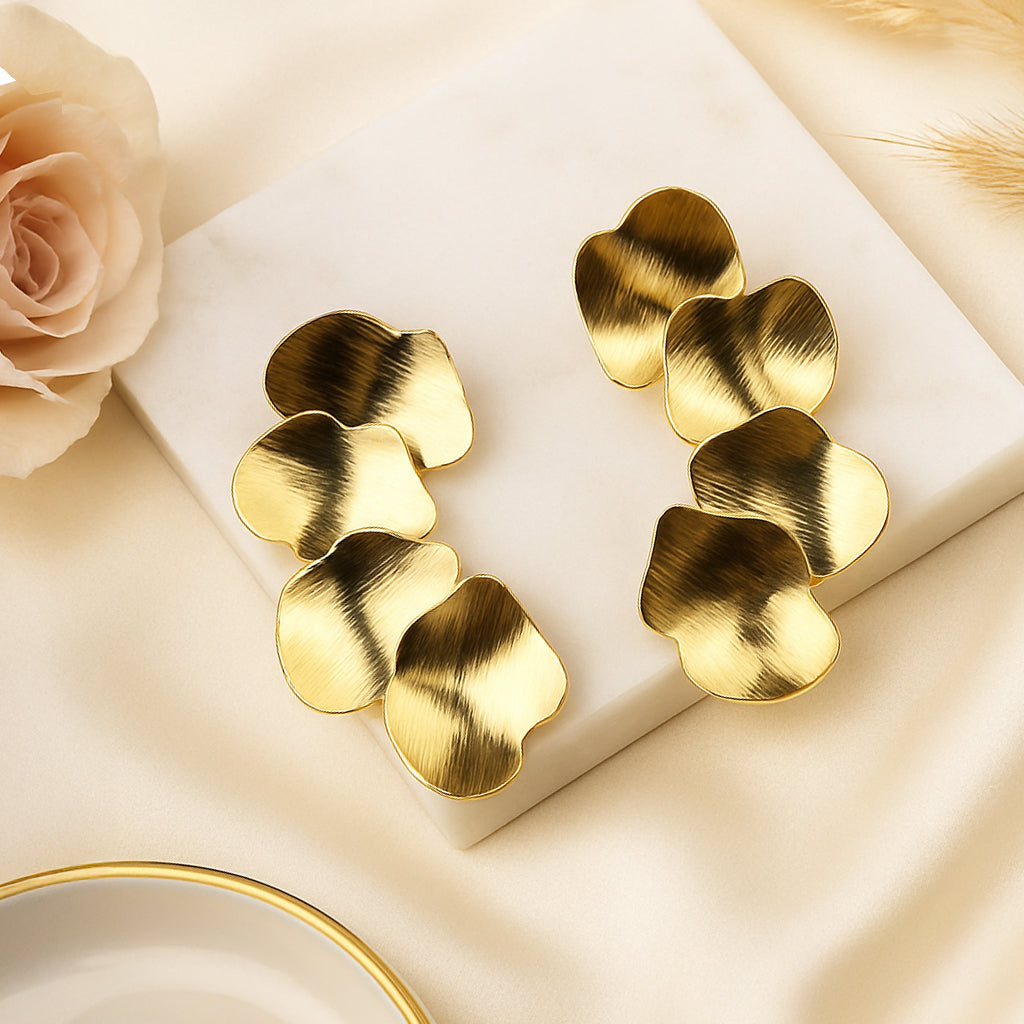 Leafylight Golden Earrings