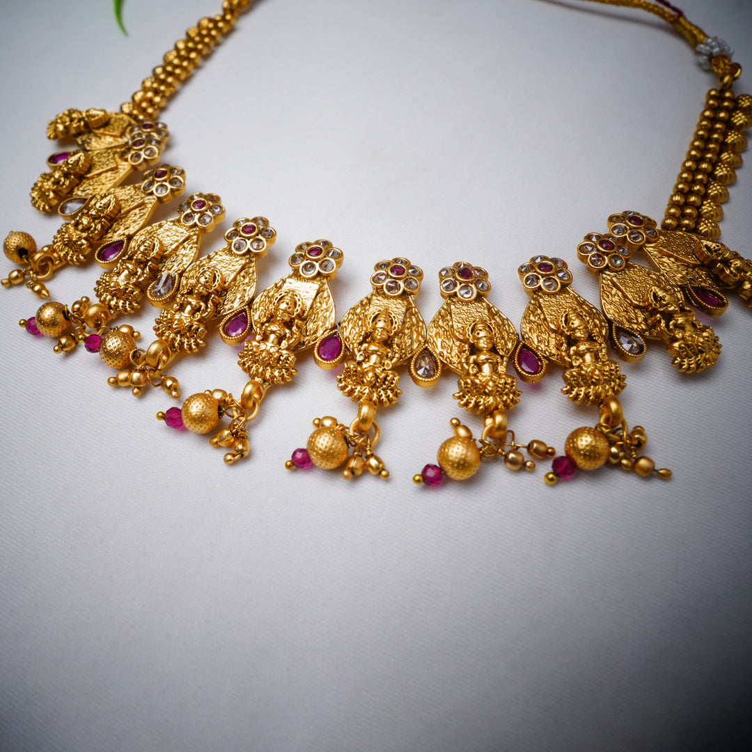 Kemp Stone Devi Lakshmi Necklace Set