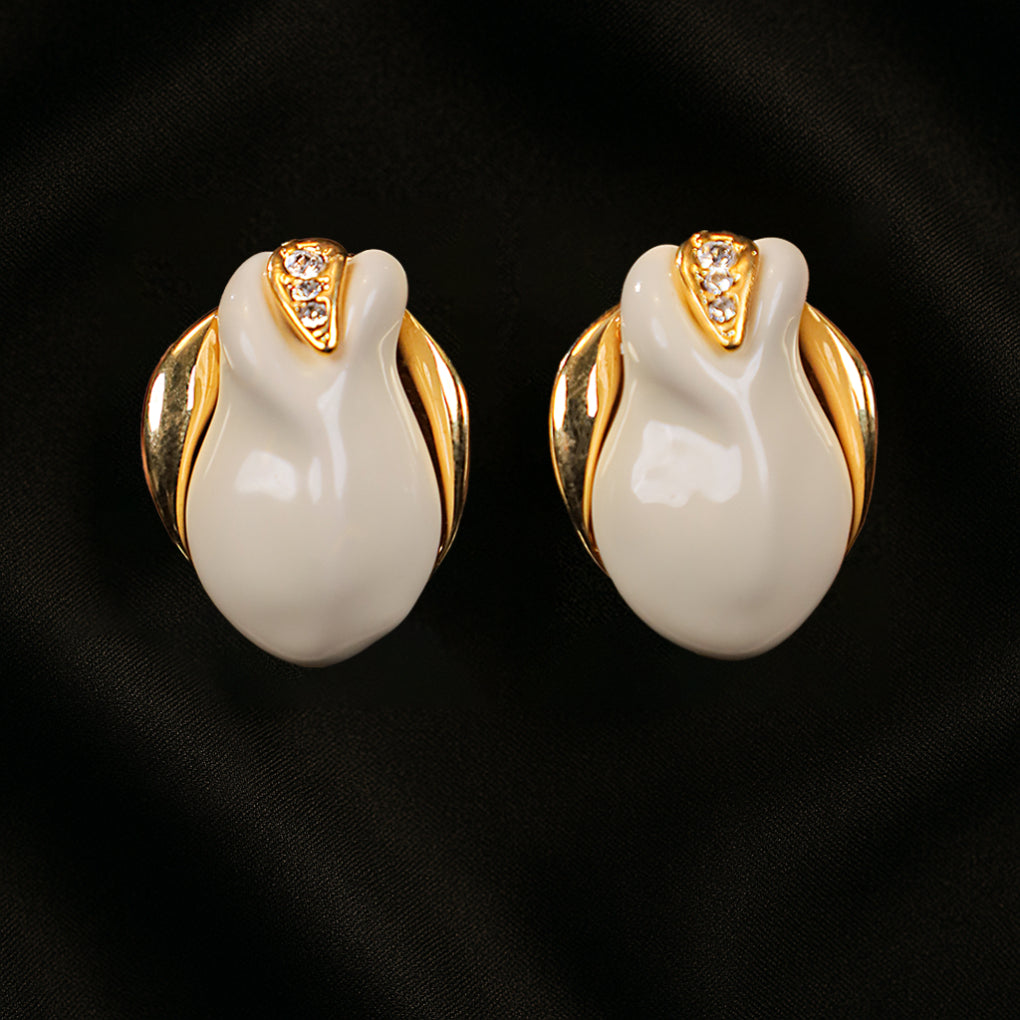 Ivory Bloom stud earrings