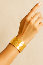 Load image into Gallery viewer, Golden Ripple Cuff Bracelet

