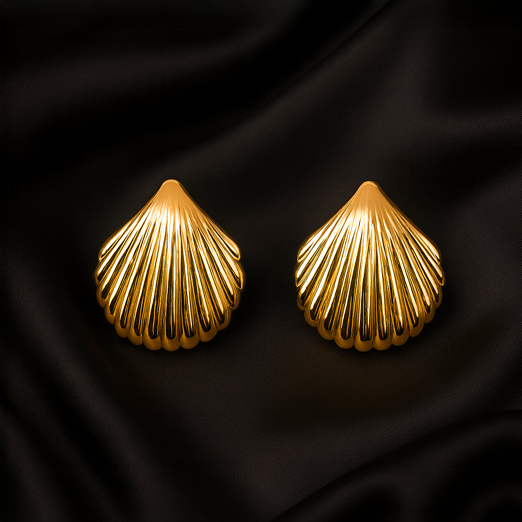 Golden Shells - Stud Earrings