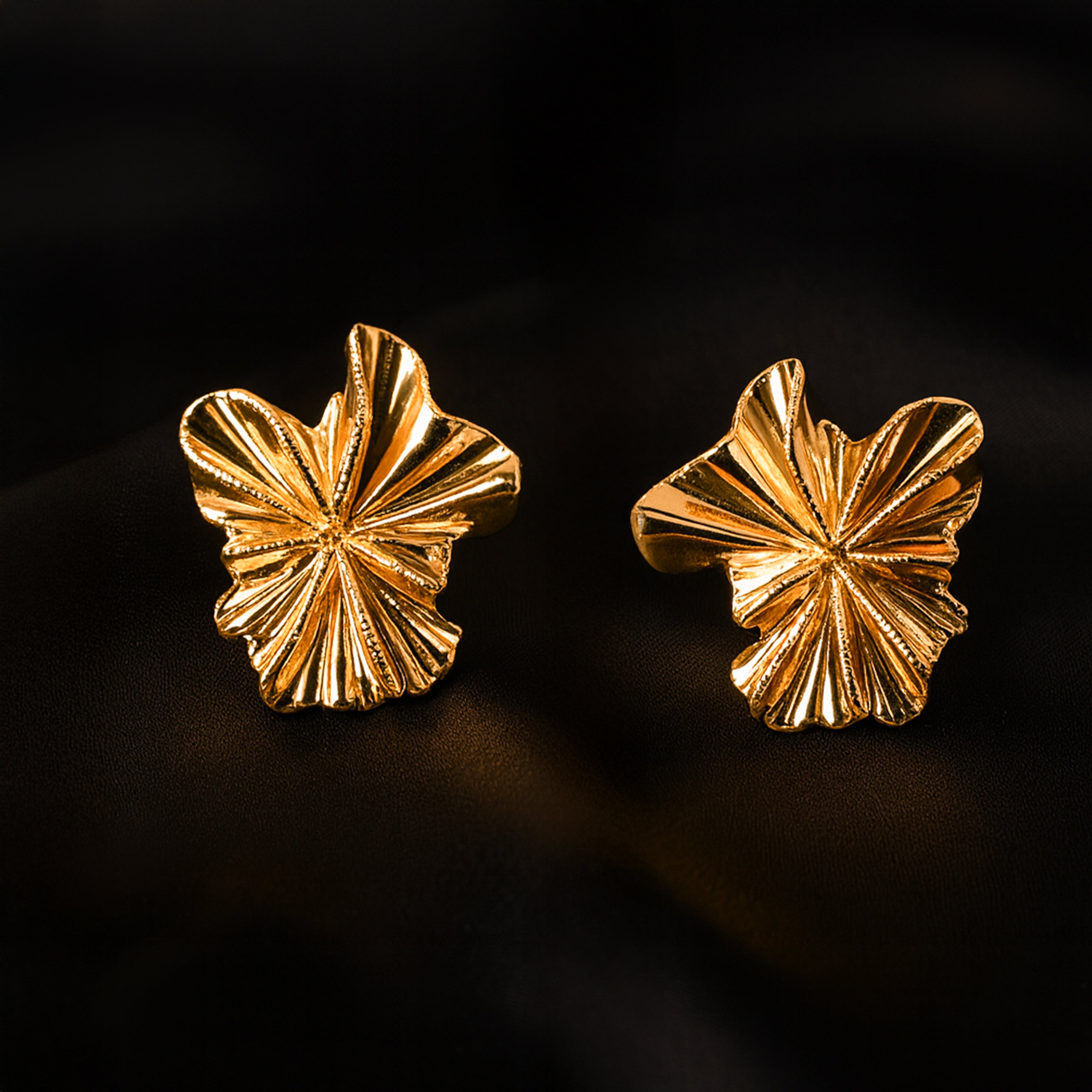 Edgy Flowers Gold Stud Earrings