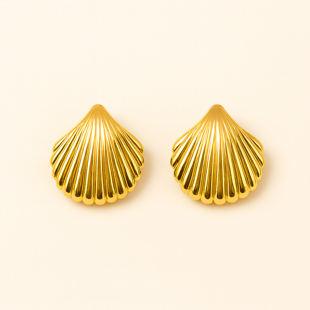 Golden Shells - Stud Earrings