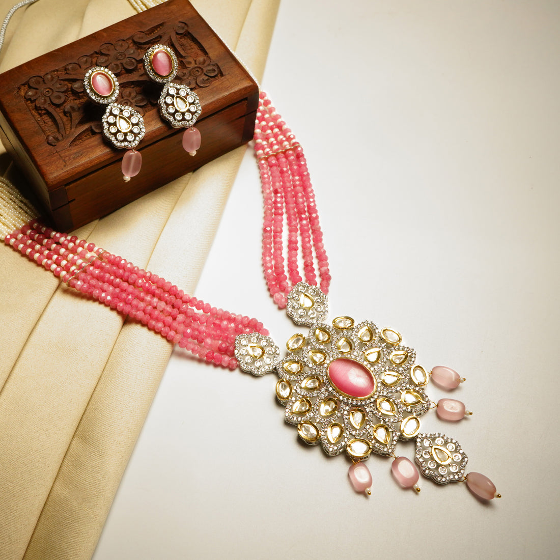 Antique Kundan Polki Pendant Necklace Set