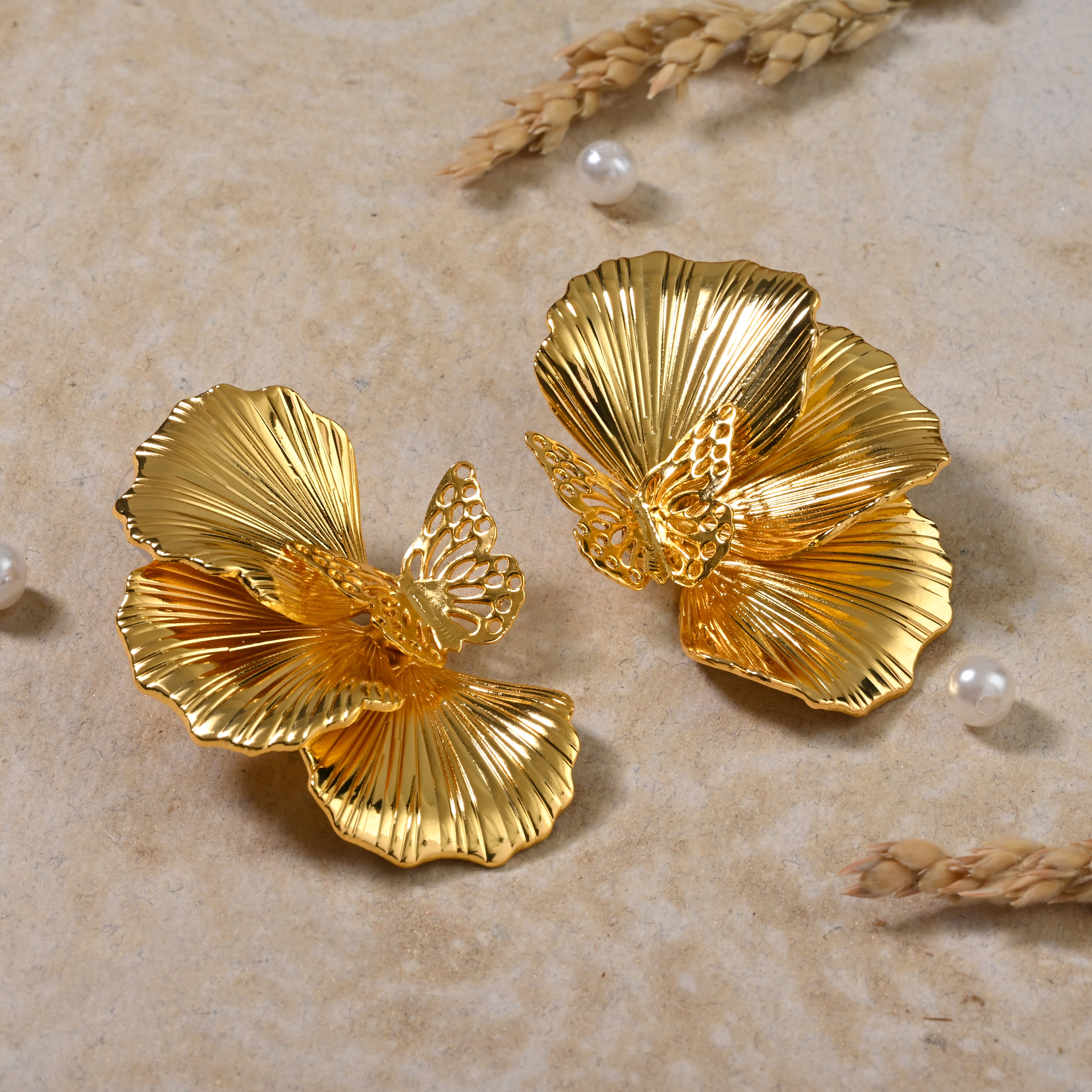 Leafy Affair Stud Earrings