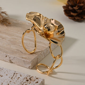 Golden Oyster Cuff Bracelet