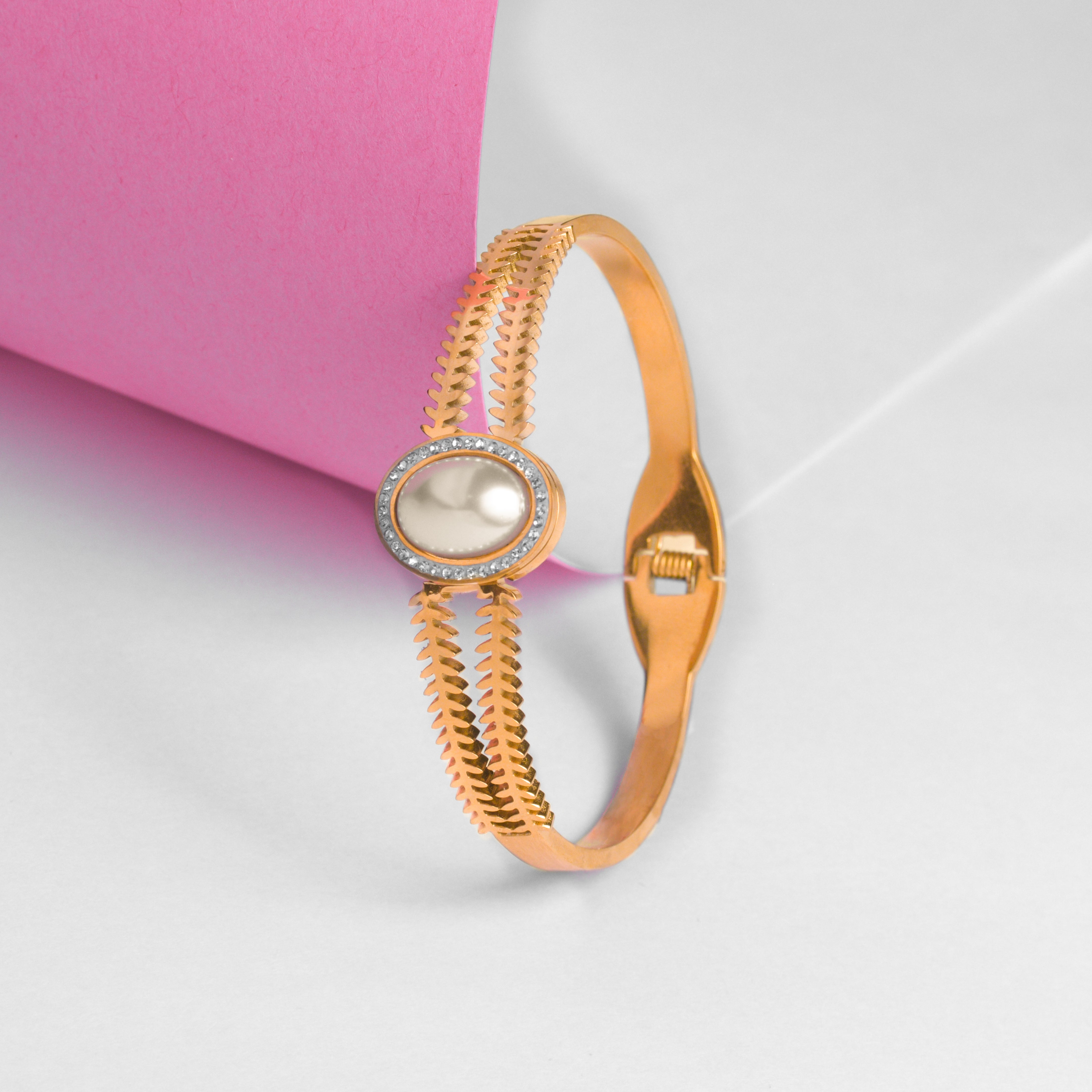 Pearl Mirage Bracelet