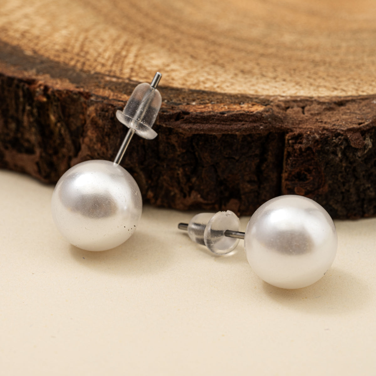 Pearly White - Layered Bead Necklace