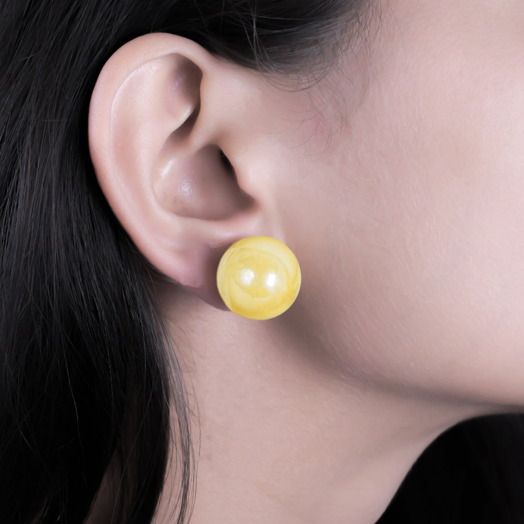 Sunny Pearl Studs Earrings
