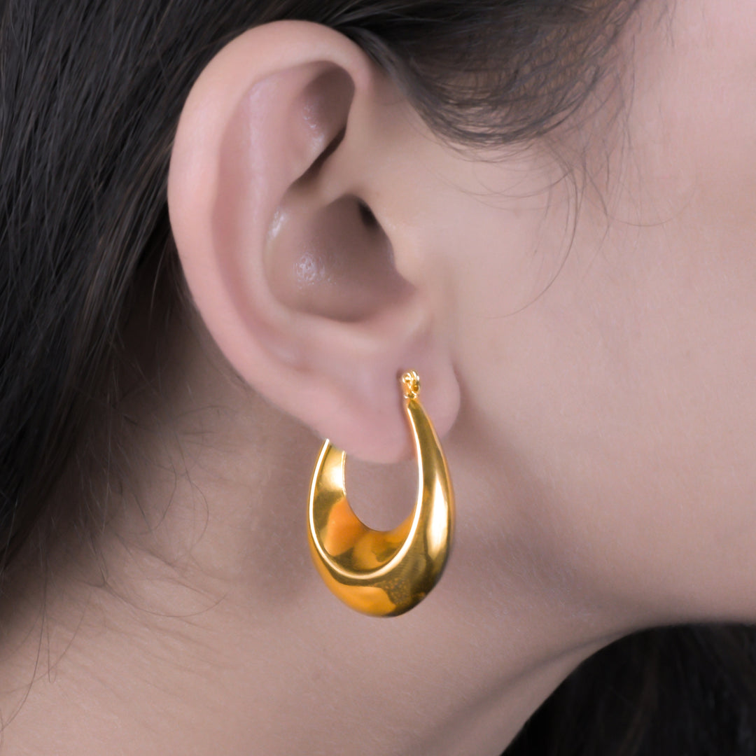 Gold Oval Cool Earrings