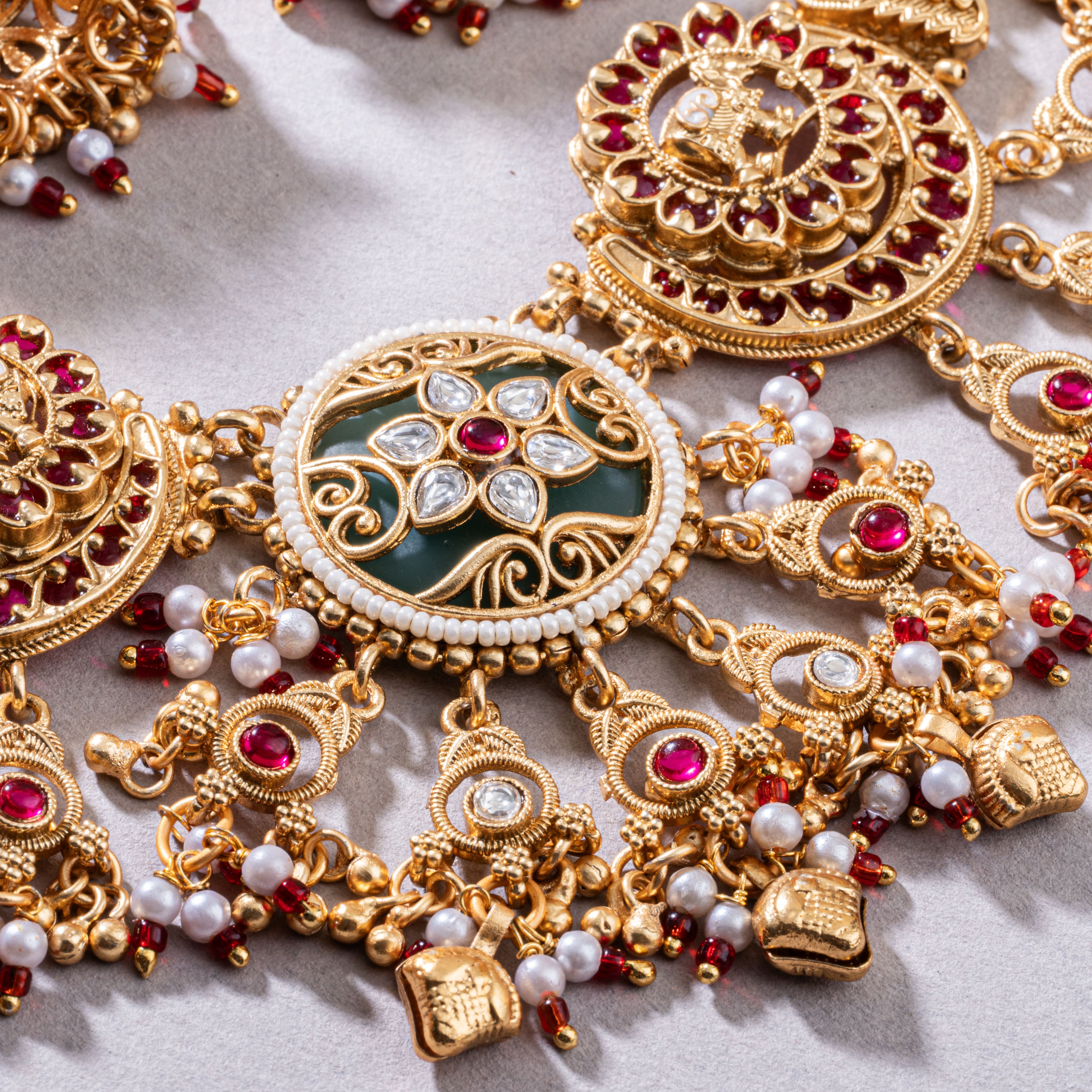 Rani Varnika Rajwada Necklace Set