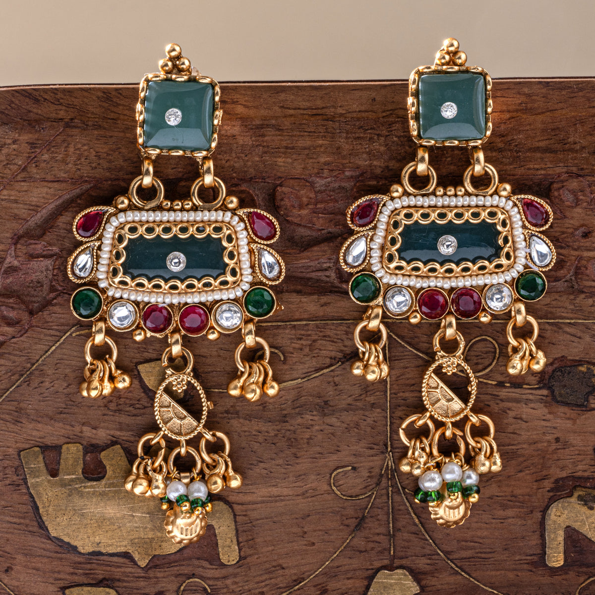 Meenakari Kundan Choker Set