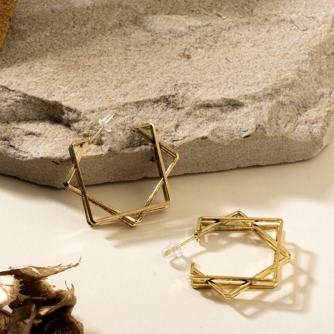 Geometric Round Earrings