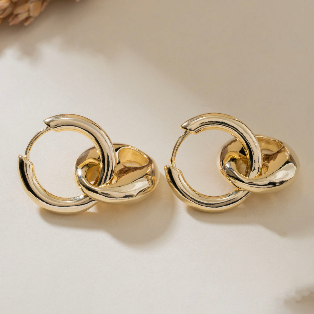 Chunky Hollow Hoops