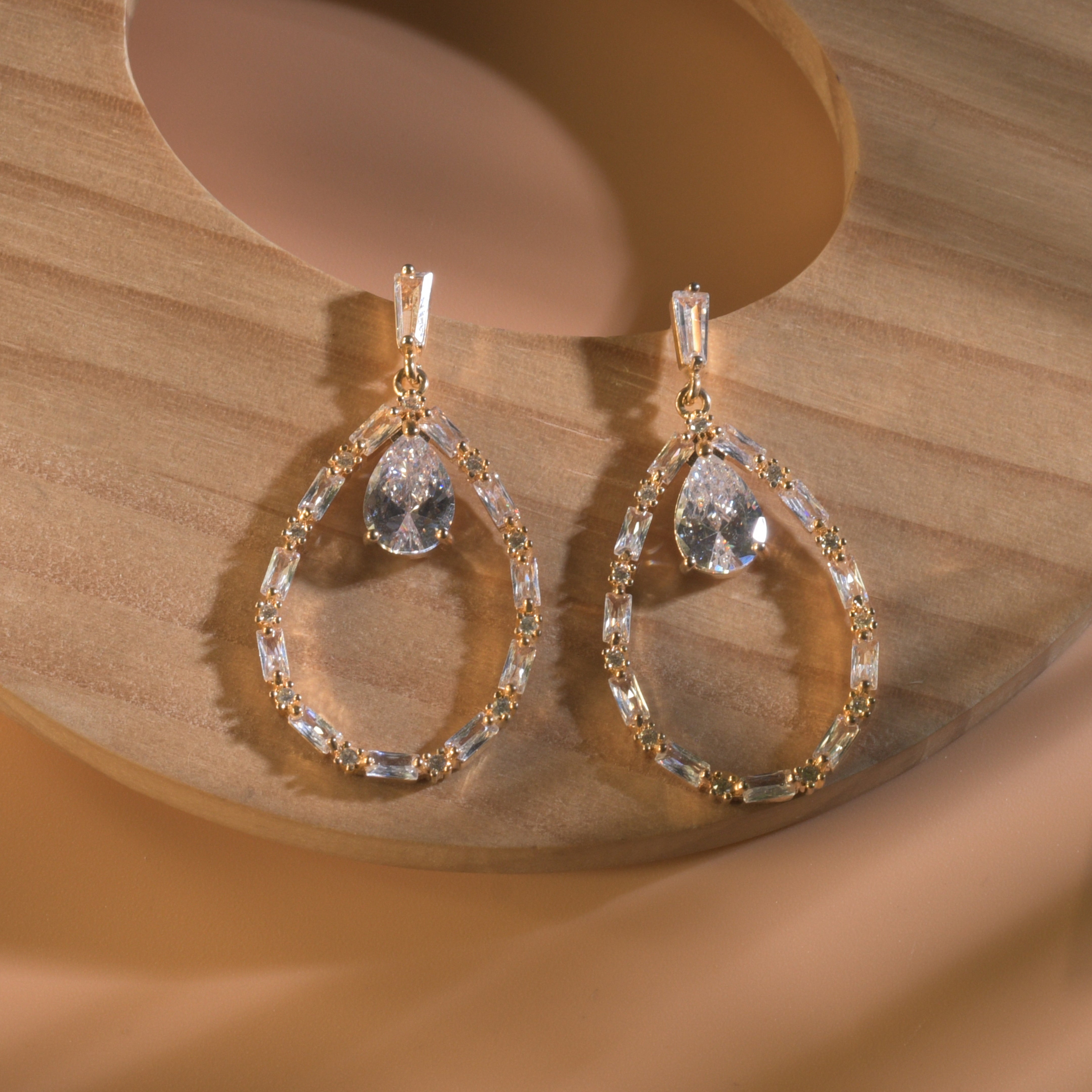 YouBella Gold-Plated Stone-Stud Earring