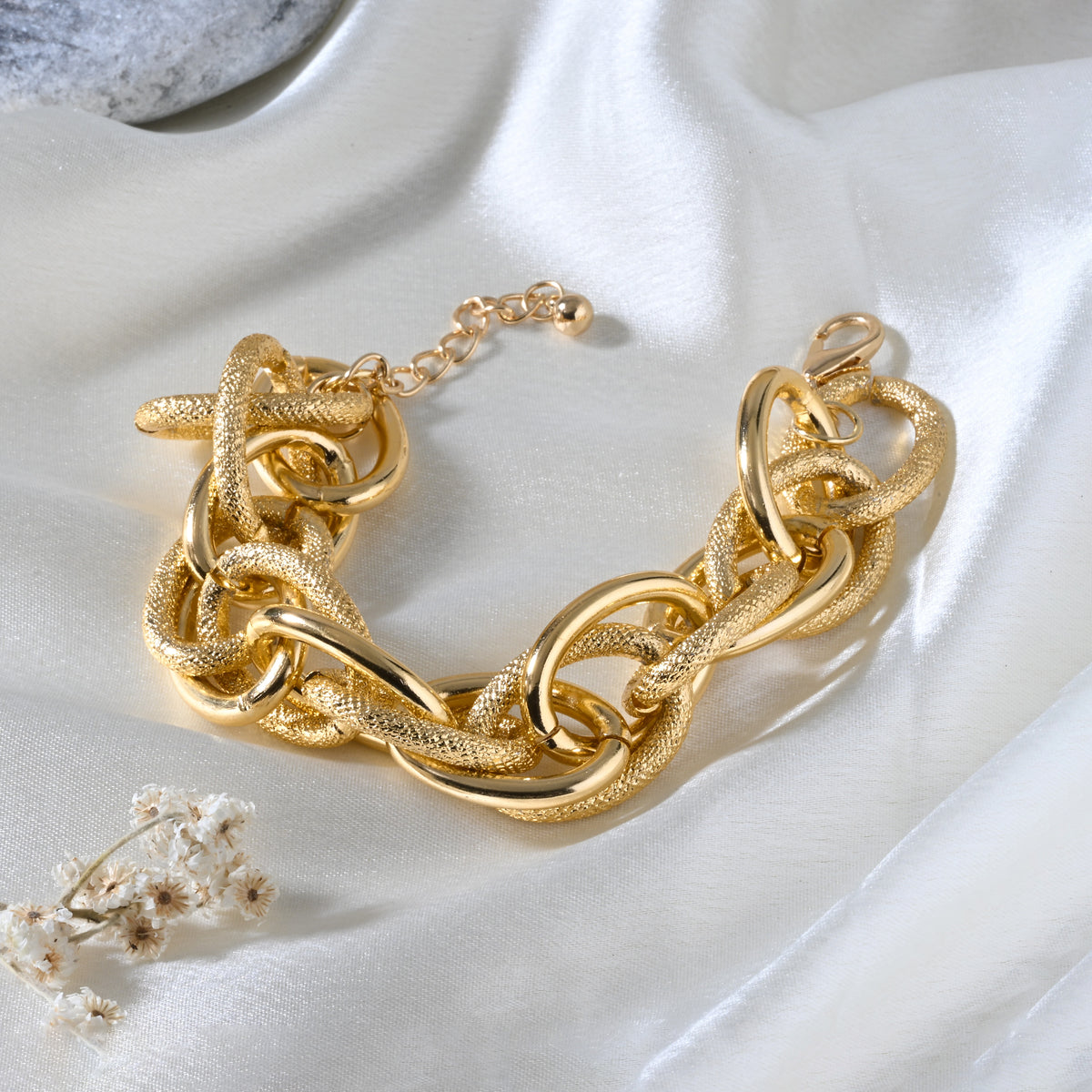 Golden Link Power Bracelet