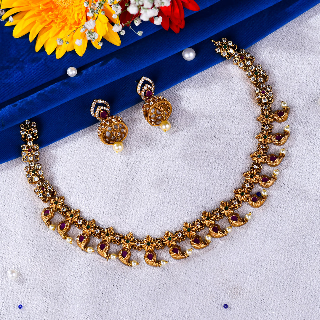 Adorable Floral Necklace Set